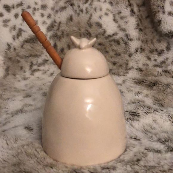 Rae Dunn Honey Pot with Wooden Dipper. - Picture 3 of 6